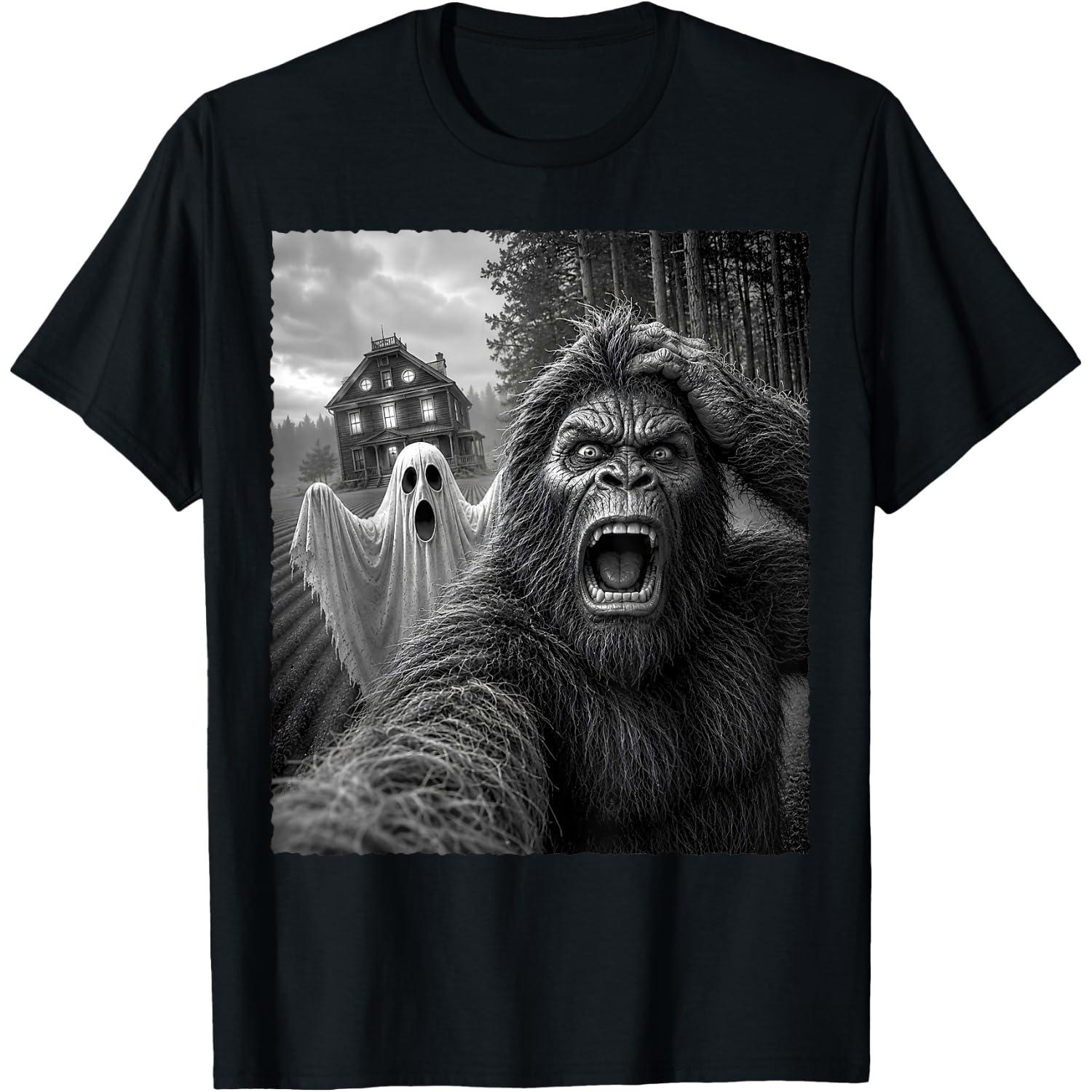 Funny Bigfoot Ghost Selfie Halloween Sasquatch Costume T-Shirt
